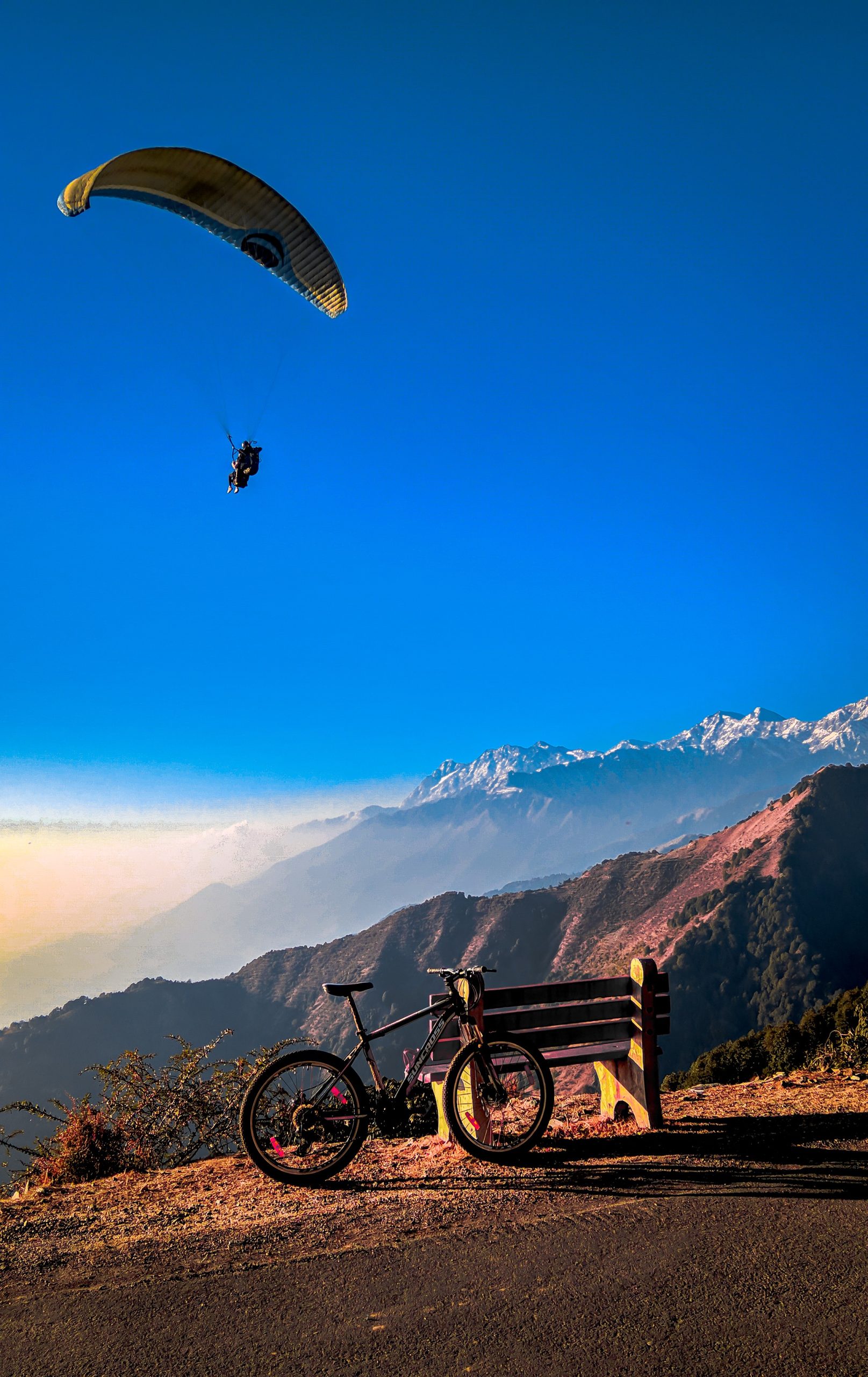 Cycling with Paraglider